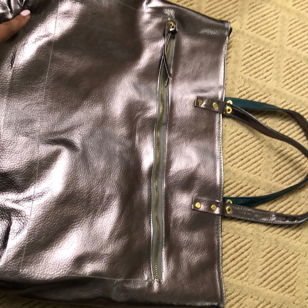Handbag - Picture 3 of 4